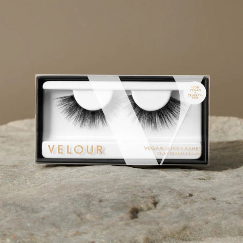VELOUR "CAN'T BE TAMED" LASHES